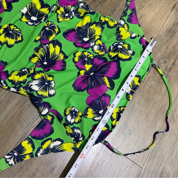 J.Crew One-piece Tube Top Halter Neck Backless Swimsuit Preppy Green Size Large - Picture 15 of 16